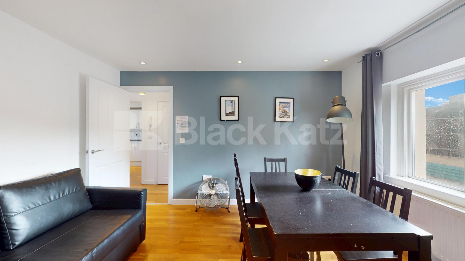Refurbished Refurbished Two Bedroom Flat in Elegant Period Conversion Rochester Road, Camden